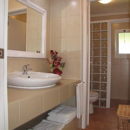 Quinta Das Acacias Guest Houses 3*